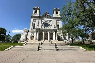 301 Oak Grove St, Minneapolis, MN 55403 - Photo 58