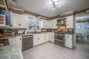 311 N Manyaska St, Sherburn, MN 56171 - Photo 8