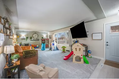 311 N Manyaska Street, Sherburn, MN 56171 - Photo 4