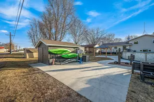 311 N Manyaska St, Sherburn, MN 56171 - Photo 40