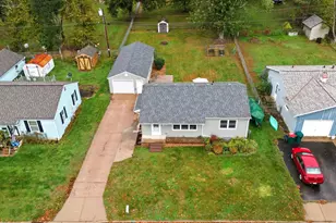 709 St Croix St N, Hudson, WI 54016 - Photo 30