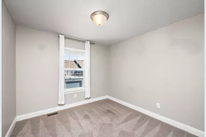 8410 Jonquil Lane N, Maple Grove, MN 55369 - Photo 18