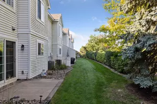 8770 Benson Way, Inver Grove Heights, MN 55076 - Photo 16