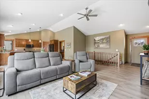 265 Vista Cir, River Falls, WI 54022 - Photo 8