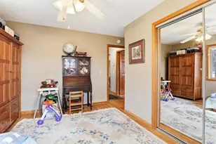 4835 Lakeview Dr, Shoreview, MN 55126 - Photo 18