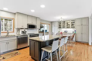 4835 Lakeview Dr, Shoreview, MN 55126 - Photo 14