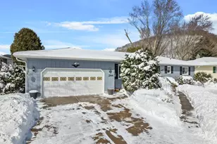 244 Edgeview Dr, Rollingstone, MN 55969 - Photo 28