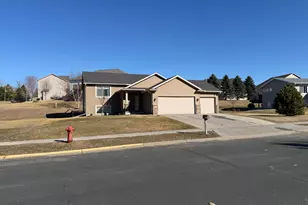 831 20 Ave SE, Pine Island, MN 55963 - Photo 1