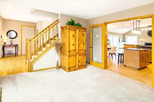 648 Welland Ct, Eagan, MN 55123 - Photo 6