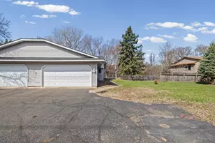 7521 Xerxes Ave N, Brooklyn Park, MN 55444 - Photo 4