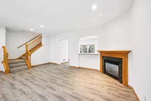 2821 Arona St, Roseville, MN 55113 - Photo 10