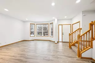 2821 Arona St, Roseville, MN 55113 - Photo 8