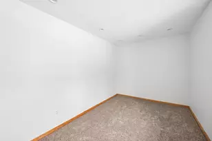 2821 Arona St, Roseville, MN 55113 - Photo 20