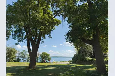 2040 N Shore Drive, Wayzata, MN 55391 - Photo 20