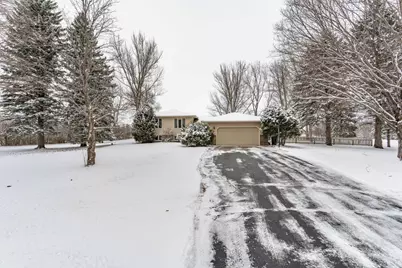 517 N Woodland Drive, Fergus Falls, MN 56537 - Photo 2
