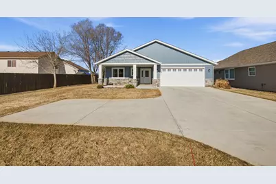 530 Graceview Loop, Saint Joseph, MN 56374 - Photo 2