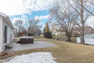 1903 33rd St S, Moorhead, MN 56560 - Photo 8