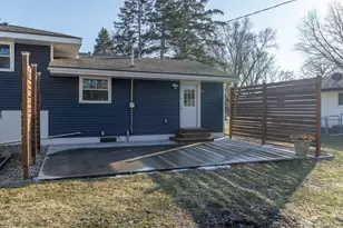 1579 Grandview Ave E, Maplewood, MN 55109 - Photo 36