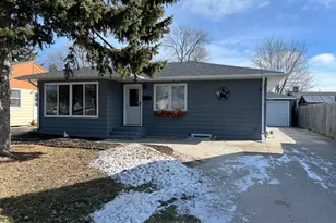 206 15th St N, Moorhead, MN 56560 - Photo 1