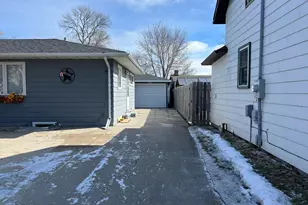 206 15th St N, Moorhead, MN 56560 - Photo 24