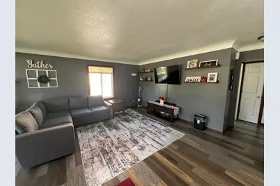 206 15th Street N, Moorhead, MN 56560 - Photo 2