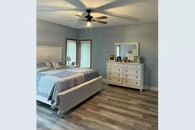 301 7th Street NW, New Richland, MN 56072 - Photo 16