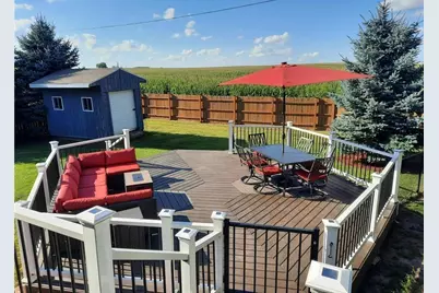 301 7th Street NW, New Richland, MN 56072 - Photo 2