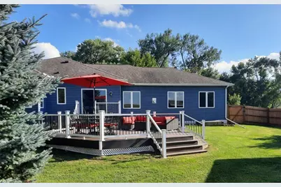 301 7th Street NW, New Richland, MN 56072 - Photo 4