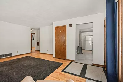 209 3rd Avenue SE, New Brighton, MN 55112 - Photo 4