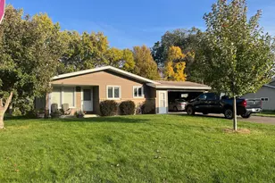 209 3rd Ave SE, New Brighton, MN 55112 - Photo 2