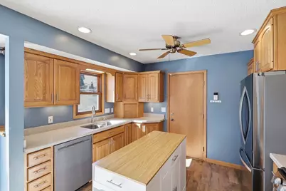 858 Haralson Drive, Apple Valley, MN 55124 - Photo 4