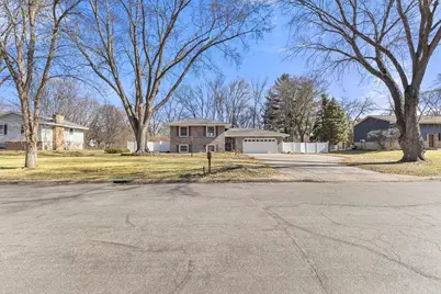 11716 Edgewood Avenue N, Champlin, MN 55316 - Photo 4