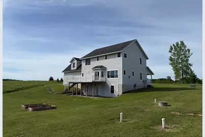 826 165th Avenue, New Richmond, WI 54017 - Photo 6