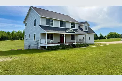 826 165th Avenue, New Richmond, WI 54017 - Photo 1