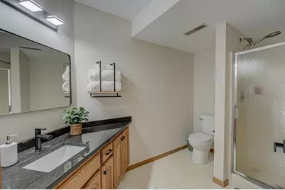 1612 Golf View Drive, River Falls, WI 54022 - Photo 36