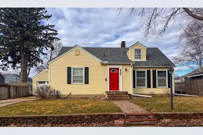 210 6th Avenue NE, Faribault, MN 55021 - Photo 1