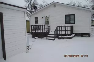 416 6th St S, Wahpeton,  58075 - Photo 18