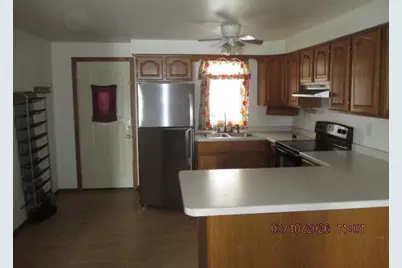 416 6th Street S, Wahpeton,  58075 - Photo 2