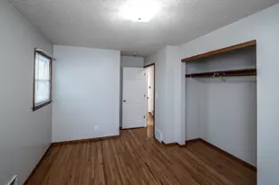 2700 Sunset Ln, Burnsville, MN 55337 - Photo 16