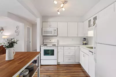 78 10th Street E #402, Saint Paul, MN 55101 - Photo 6