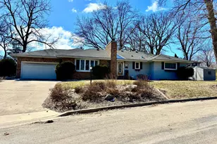 406 Robin Rd, Albert Lea, MN 56007 - Photo 1