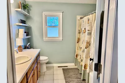 406 Robin Road, Albert Lea, MN 56007 - Photo 14