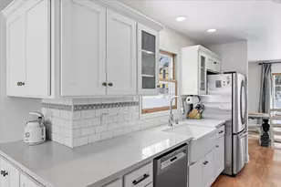 8055 Curtis Ln, Eden Prairie, MN 55347 - Photo 2