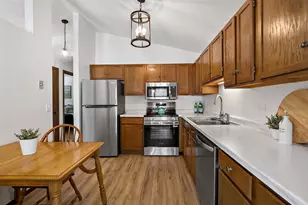 3112 Farnum Dr, Eagan, MN 55121 - Photo 14