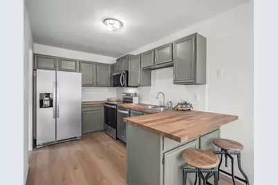 6905 Ives Lane N, Maple Grove, MN 55369 - Photo 4