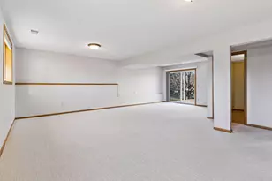 1011 Boston Hill Rd, Eagan, MN 55123 - Photo 18