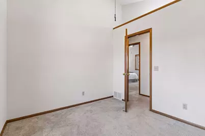 1011 Boston Hill Road, Eagan, MN 55123 - Photo 14