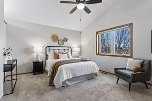 1011 Boston Hill Rd, Eagan, MN 55123 - Photo 10