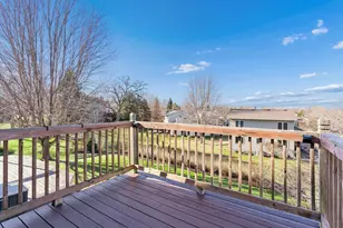 1011 Boston Hill Rd, Eagan, MN 55123 - Photo 24