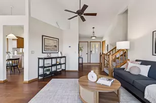 1011 Boston Hill Rd, Eagan, MN 55123 - Photo 8